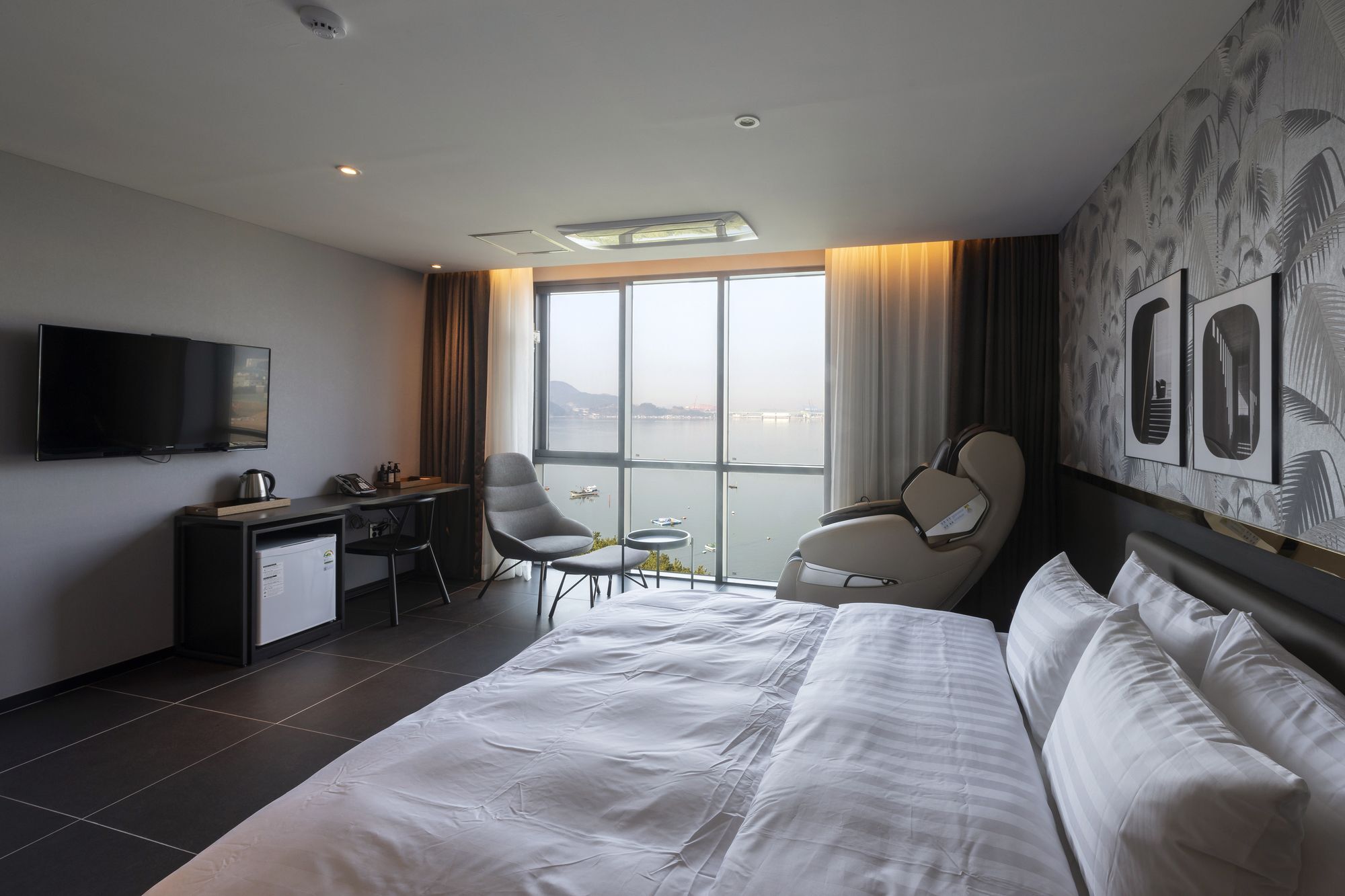 Brown-Dot Hotel Shinho 釜山広域市 エクステリア 写真